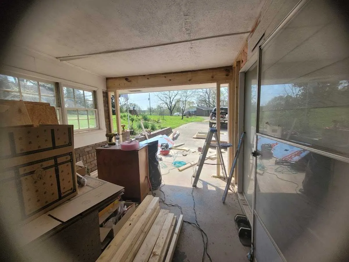 Air movers and dehumidifier for Drying & Dehumidification in Elk Grove Village